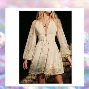 Commense - Floral Print Tie-Front Dress Cream Size Medium NWT